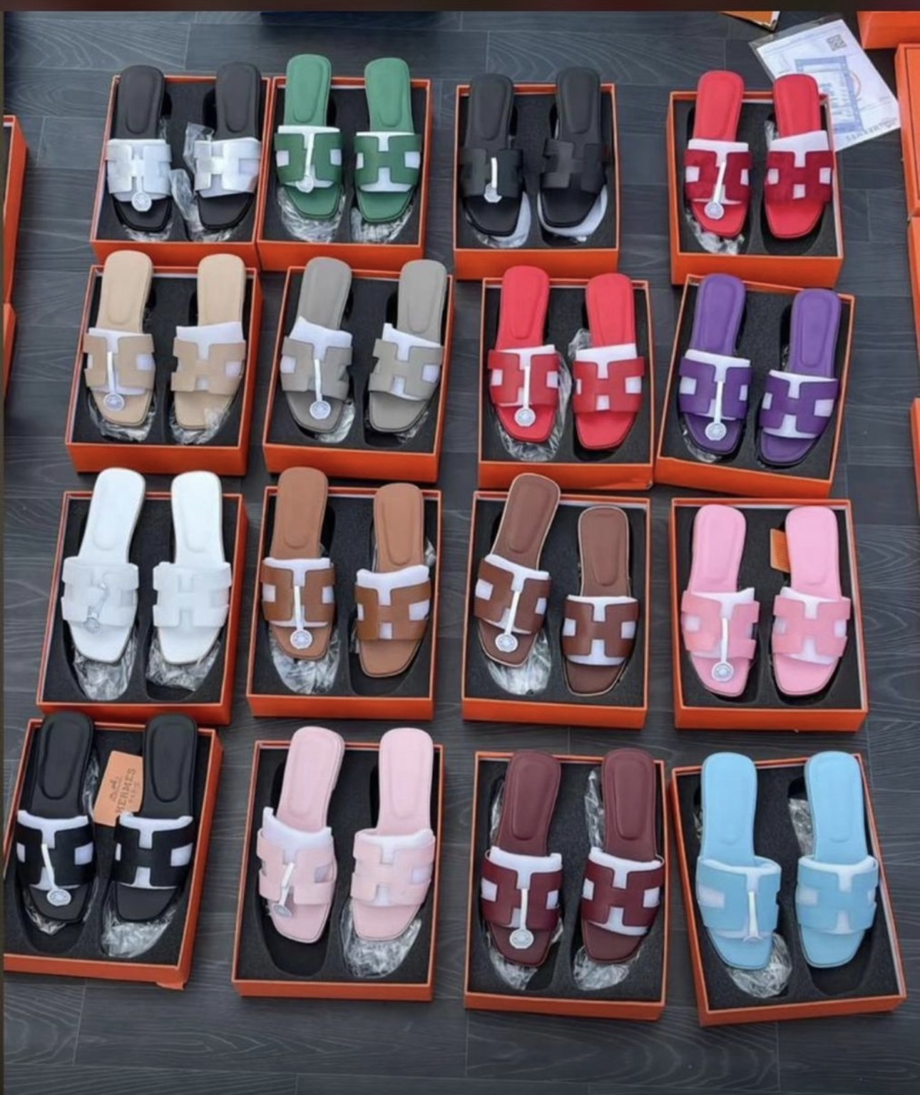 HERMES-INSPIRED SLIDES SANDALS – MULTIPLE COLORS AVAILABLE