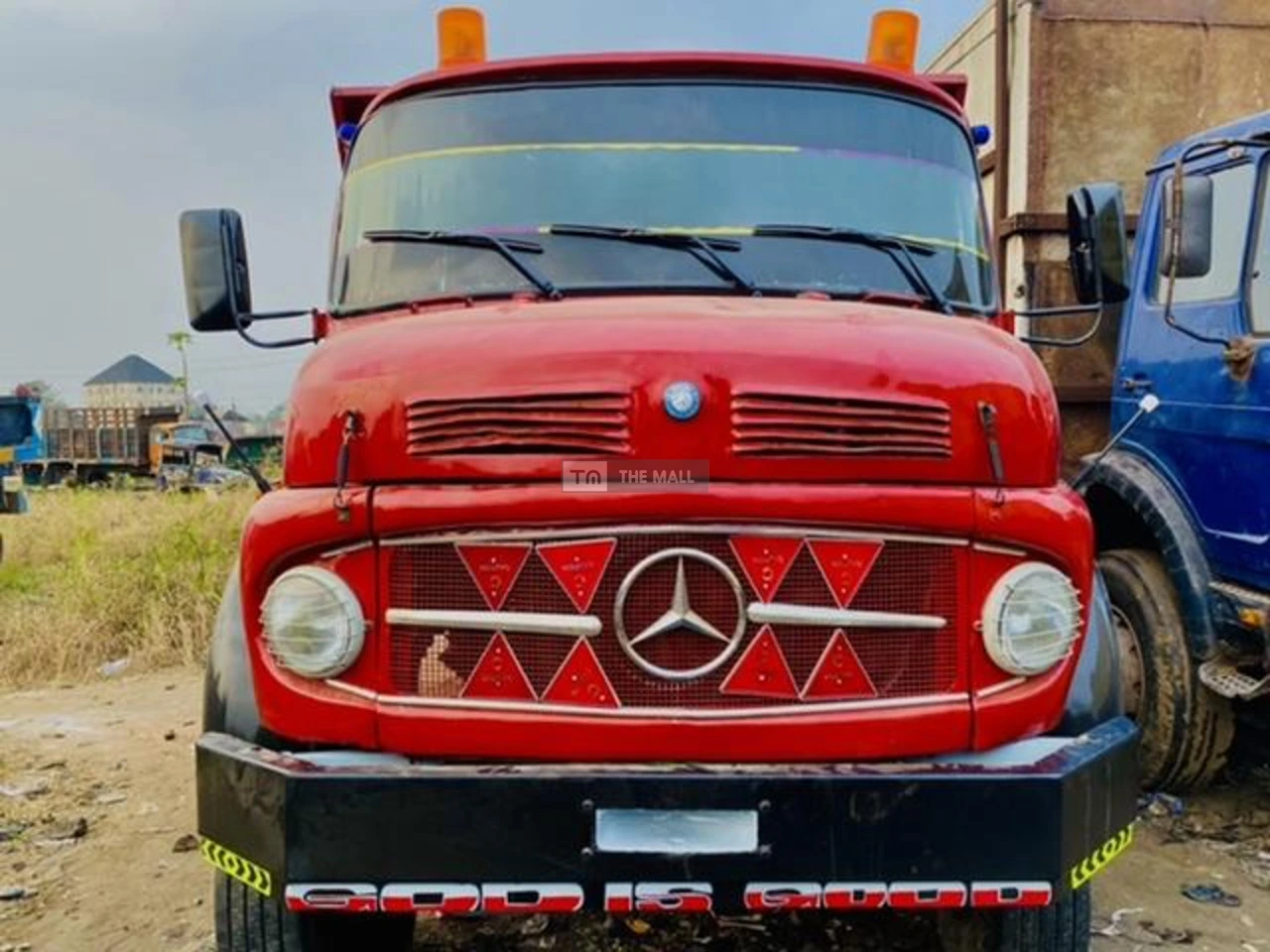 Tipper truck